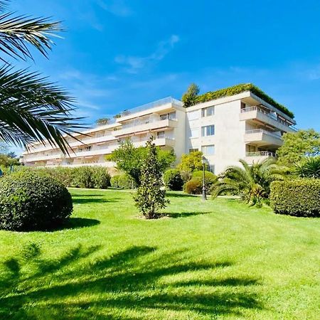 شقة Charming Studio With Pool In Saint Tropez المظهر الخارجي الصورة